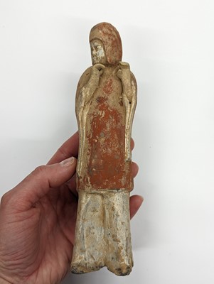 Lot 9 - A CHINESE PAINTED POTTERY FIGURE OF A MUSICIAN