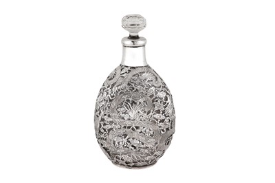 Lot 415 - An early 20th century Chinese Export silver mounted Haig's dimple whiskey bottle, Shanghai circa 1920