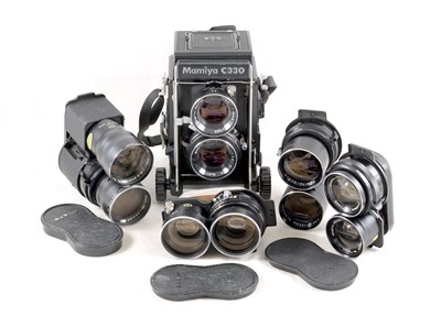 Lot 6 - An Extensive Mamiya C330 Professional S Outfit.