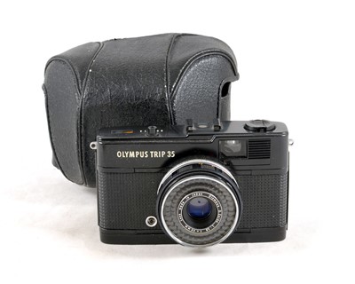 Lot 161 - A Black Olympus Trip 35 Compact Camera.