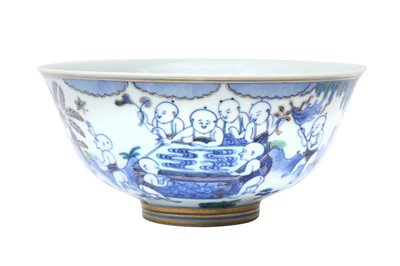 Lot 550 - A CHINESE BLUE AND WHITE 'BOYS' BOWL
