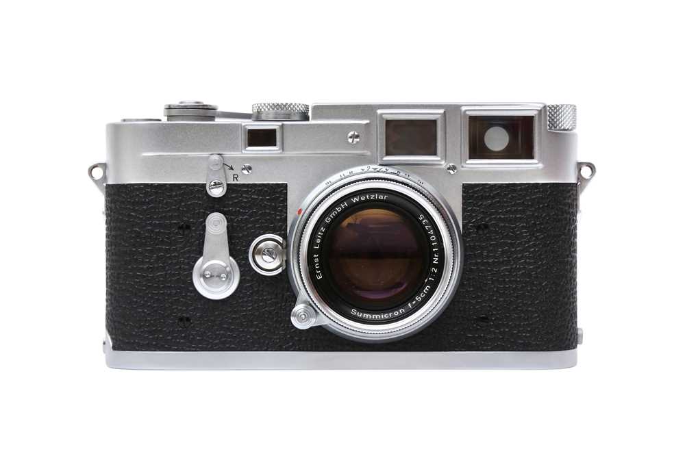 Lot 185 - A Leica M3 DS Rangefinder Camera Body From