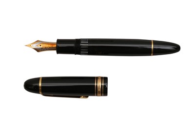 Lot 777 - A MONT BLANC MEISTERSTUCK LE GRAND FOUNTAIN PEN