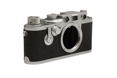 Lot 175 - A Leica IIIF Black Dial 'Sharkskin' Rangefinder Camera Body*