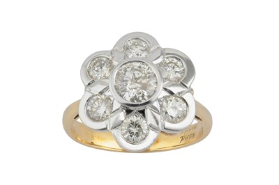 Lot 60 - A diamond cluster ring