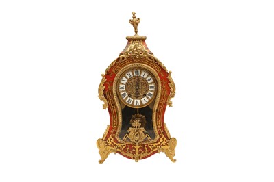 Lot 859 - A LOUIS XV-STYLE BOULLE WORK MANTEL CLOCK, EARLY 20TH CENTURY