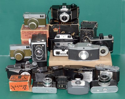 Lot 455 - An End Lot of Bakelite & Other Cameras.