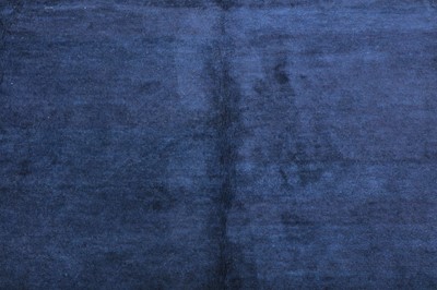 Lot 34 - A FINE CONTINENTAL QUALITY CHINESE CARPET