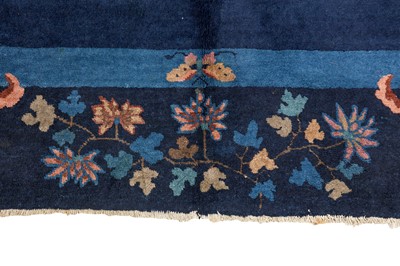 Lot 34 - A FINE CONTINENTAL QUALITY CHINESE CARPET
