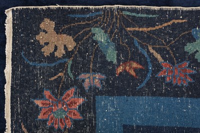 Lot 34 - A FINE CONTINENTAL QUALITY CHINESE CARPET