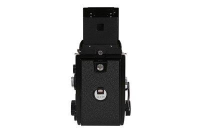 Lot 391 - A Mamiya C330 Professional Medium Format TLR Outfit