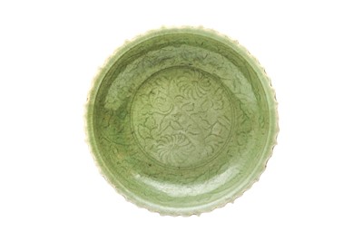 Lot 41 - A CHINESE CELADON-GLAZED 'BLOSSOMS' CHARGER