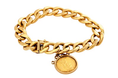 Lot 36 - A curb-link bracelet