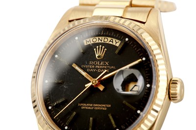 Lot 163 - ROLEX.