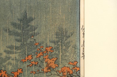 Lot 603 - A JAPANESE WOODBLOCK PRINT BY HASUI KAWASE (1883 - 1957)