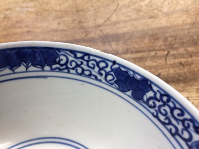 Lot 73 - A CHINESE BLUE AND WHITE 'CRAB AND LOTUS POND' BOWL