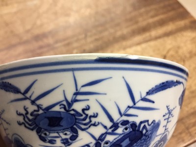 Lot 73 - A CHINESE BLUE AND WHITE 'CRAB AND LOTUS POND' BOWL