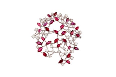 Lot 117 - A ruby and diamond brooch