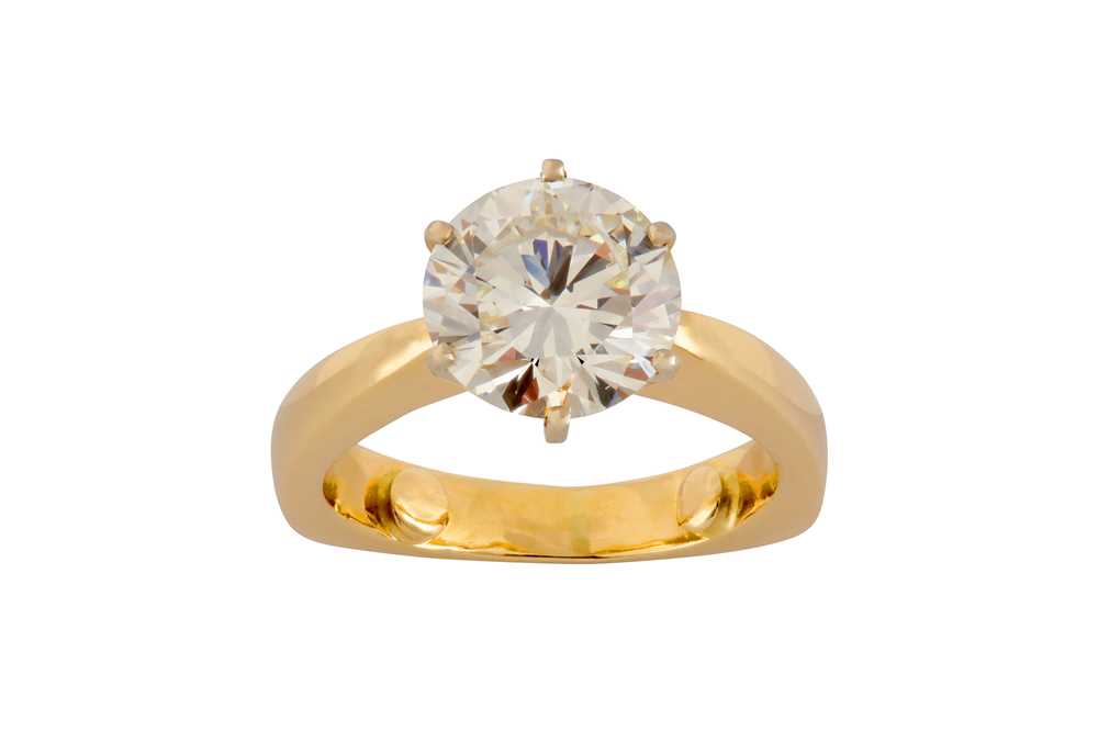 Lot 160 - A single-stone diamond ring