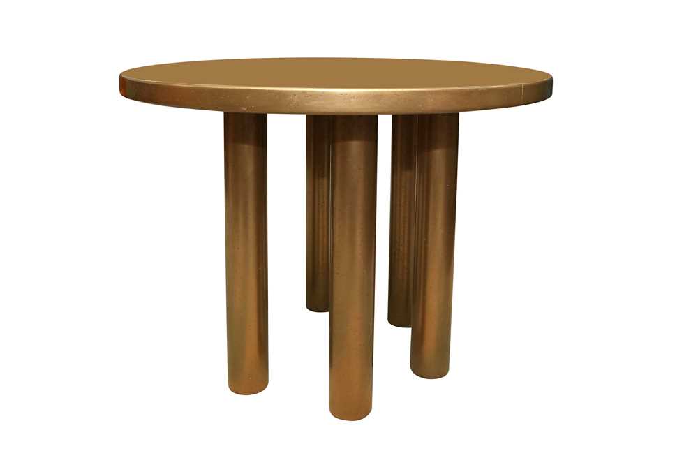 Lot 734 - A CONTEMPORARY ITALIAN CIRCULAR DINING TABLE