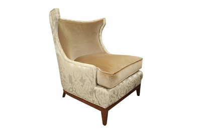 Lot 742 - A CONTEMPORARY UPHOLSTERED EASY CHAIR