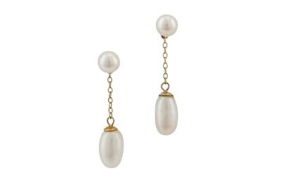 Lot 7 - A PAIR OF CULTURED PEARL EARRINGS