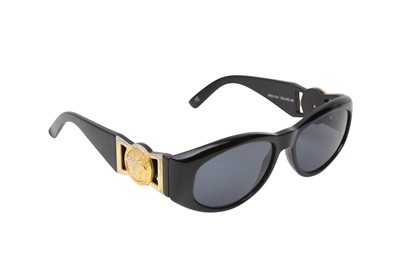 Lot 614 - Gianni Versace Black Medusa Logo Sunglasses