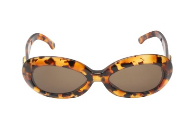 Lot 420 - Fendi Brown Oval Tortoiseshell Sunglasses