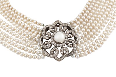 Lot 171 - A pearl and diamond choker, circa 1900