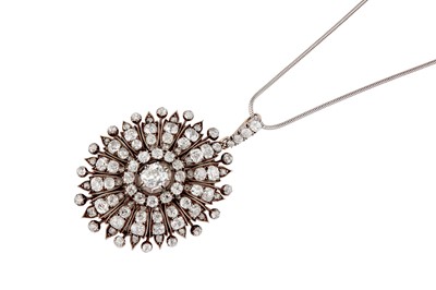 Lot 176 - A diamond cluster pendant necklace, late 19th century