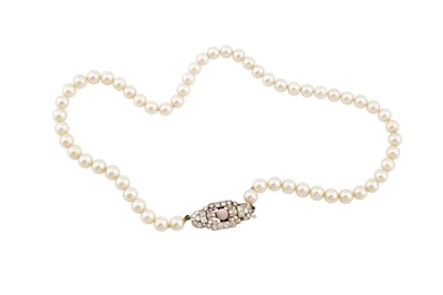 Lot 90 - A cultured pearl necklace with a diamond clasp