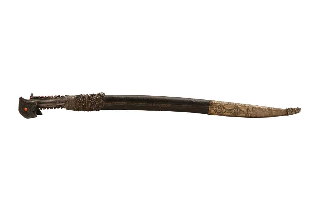 Lot 326 - A YATAGAN SWORD