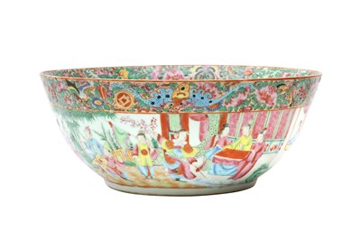 Lot 966 - A CHINESE CANTON FAMILLE-ROSE PUNCH BOWL