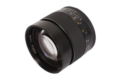 Lot 389 - A Carl Zeiss 85mm f/1.4 Planar T* Lens