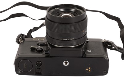 Lot 387 - A Contax RTS SLR Camera Outfit