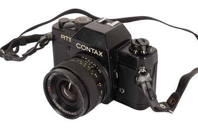 Lot 387 - A Contax RTS SLR Camera Outfit