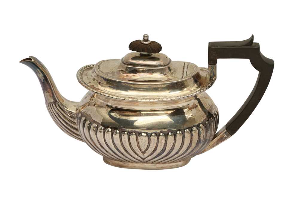 Lot 241 - A GEORGE V STERLING SILVER BACHELOR TEAPOT, SHEFFIELD 1911 BY HENRY ATKIN