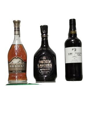 Lot 200B - Assorted Spirits and Port, to include: Lauders, Blended Scotch Whisky, Aged 25 years and two others