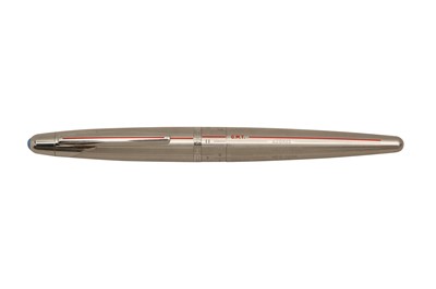 Lot 343 - ALFRED DUNHILL; A TORPEDO G.M.T. WORLD TIME ZONE LIMITED EDITION FOUNTAIN PEN