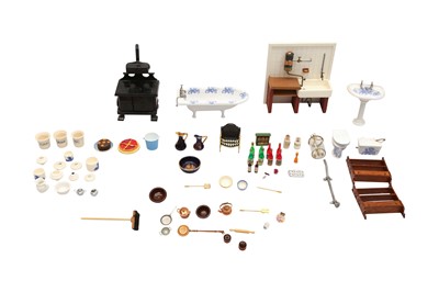 Lot 808 - A COLLECTION OF DOLLS HOUSE BATHROOM & KIITCHEN FURNITURE, FURNISHINGS & MINIATURES