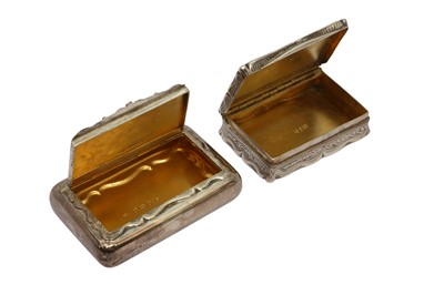 Lot 33 - A VICTORIAN STERLING SILVER SNUFF BOX, BIRMINGHAM 1891 BY NATHAN AND HAYES