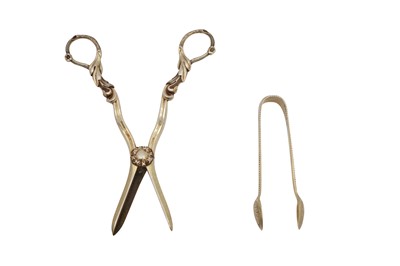 Lot 1208 - A PAIR OF VICTORIAN STERLING SILVER GILT GRAPE SCISSORS, BIRMINGHAM 1869 BY JOHN GILBERT