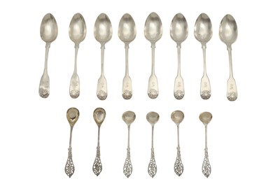 Lot 177 - A SET OF VICTORIAN STERLING SILVER CONDIEMENT SPOONS, LONDON 1892/93 BY WILLIAM COMYNS
