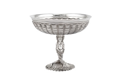 Lot 364 - A George V cast sterling silver pedestal sweets bowl, London 1913 by Goldsmiths and Silversmiths
