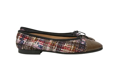 Lot 438 - λ Chanel Multicolor Tweed CC Ballerina Pump - Size 37.5