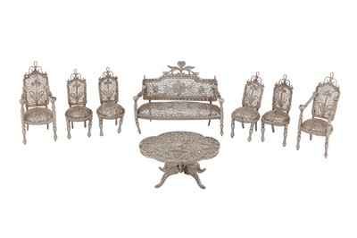 Lot 87 - AN EARLY 20TH CENTURY SET OF MINIATURE SILVER FILIGREE FURNITURE