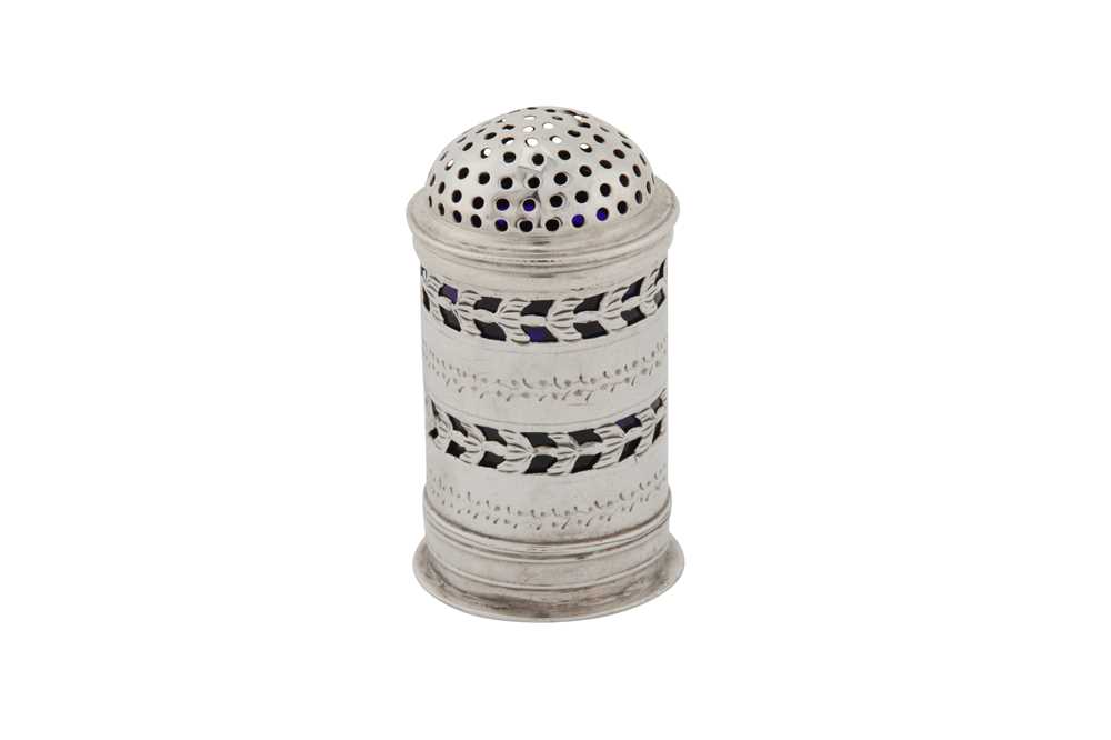 Lot 191 - A GEORGE III STERLING SILVER PEPPER POT, LONDON 1780 BY HESTER BATEMAN