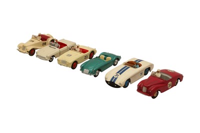 Lot 789 - DINKY TOYS: A MIXED GROUP OF RACING CARS