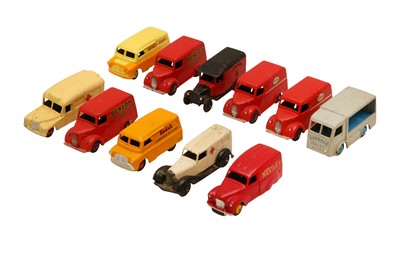 Lot 812 - DINKY TOYS: A MIXED GROUP OF CARS AND WAGONS