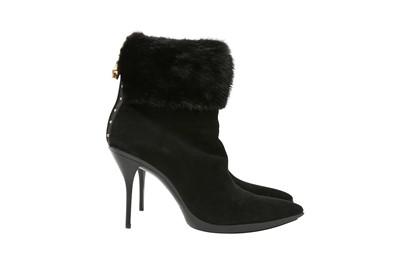 Lot 624 - Gucci Black Mink Trim Heeled Ankle Boot - Size 38